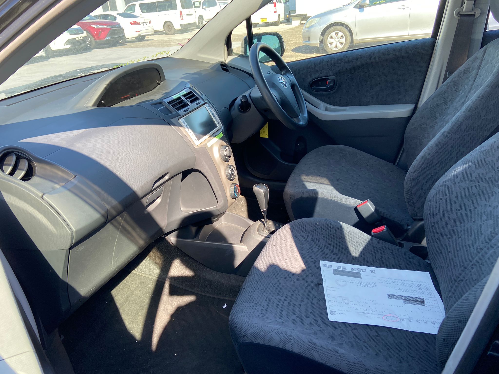 2010 Toyota Vitz 